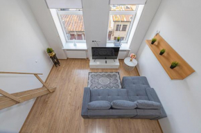 New Town loft apartment with air conditioning by Polo Apartments